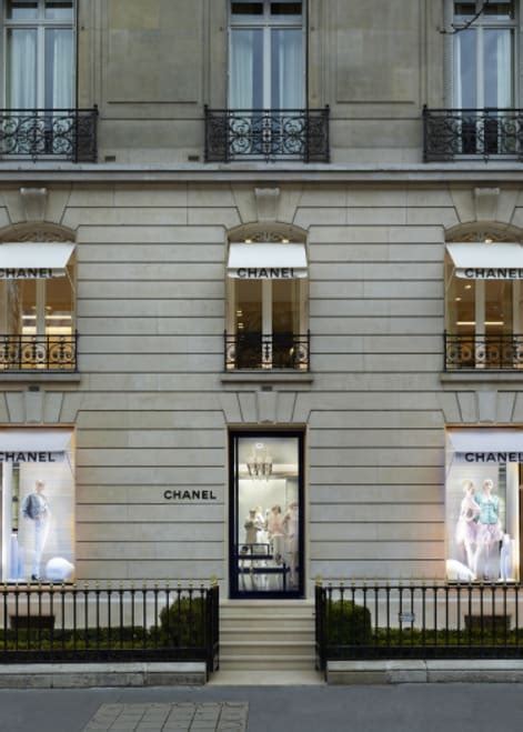 51 Montaigne – CHANEL Boutique 